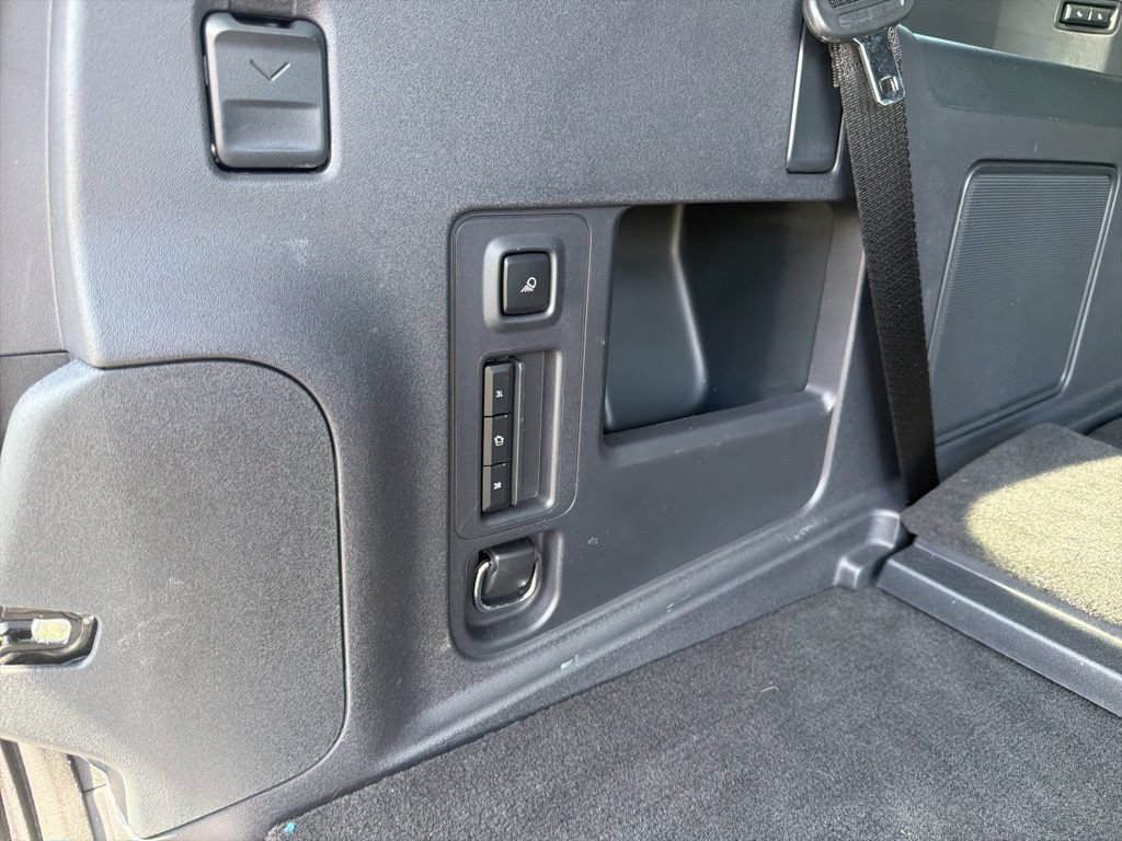 Used 2025 Lincoln Navigator Reserve AWD/4WD image 18