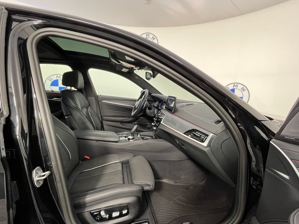 Used 2023 BMW M550i xDrive w/ Executive Package AWD/4WD image 24