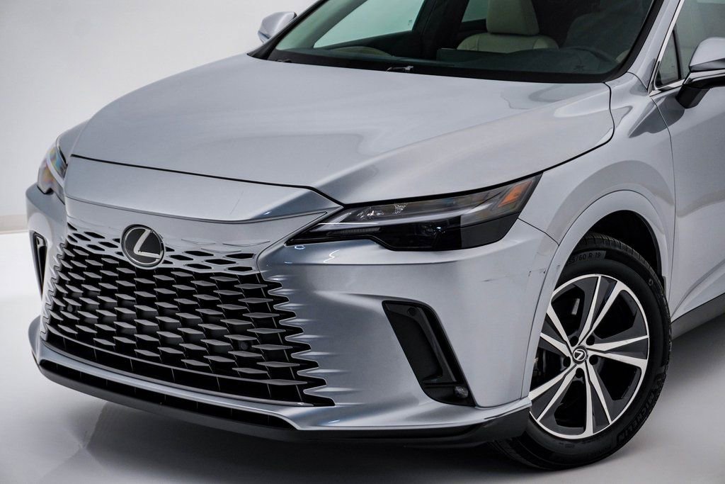 Used 2023 Lexus RX 350 Premium w/ Accessory Package image 4