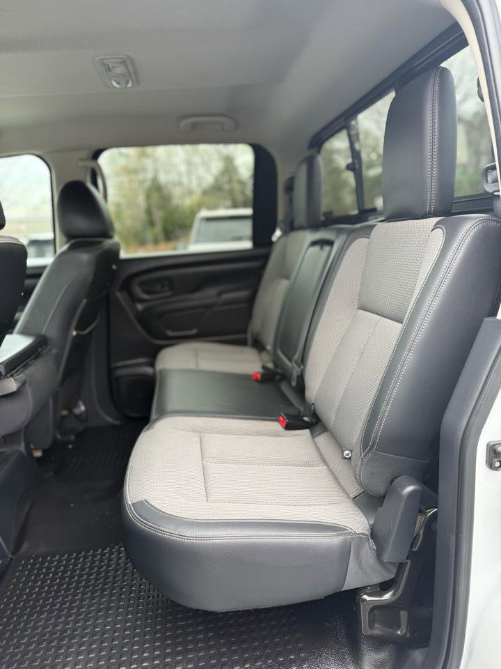 Used 2019 Nissan Titan S w/ S Utility Package image 14