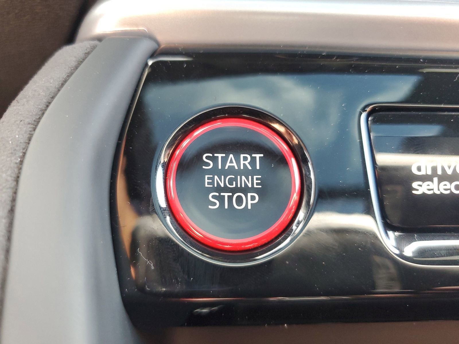 New 2025 Audi SQ5 Premium Plus image 28