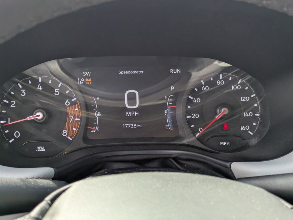 Used 2025 Jeep Compass Limited image 19