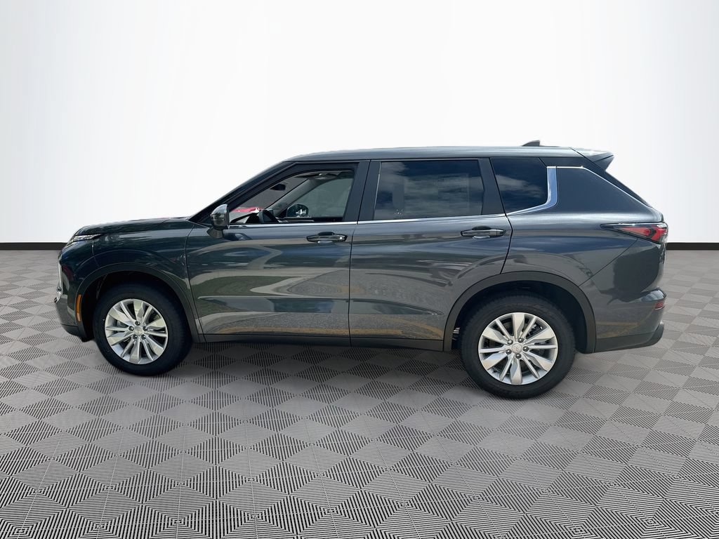 New 2026 Mitsubishi Outlander ES FWD image 8
