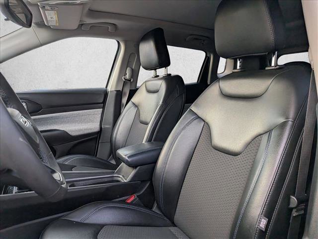 Used 2022 Jeep Compass Latitude w/ Sun and Sound Group image 17