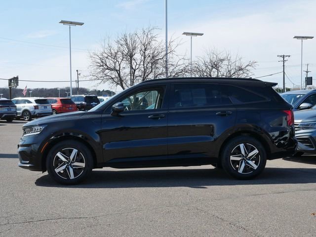 Used 2023 Kia Sorento EX w/ Panoramic Sunroof Package image 4