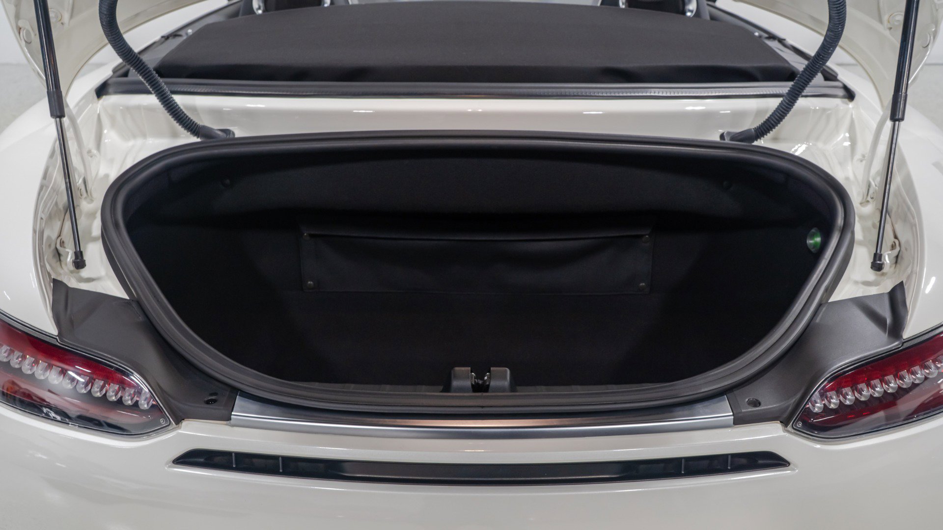 Used 2020 Mercedes-Benz AMG GT R image 74