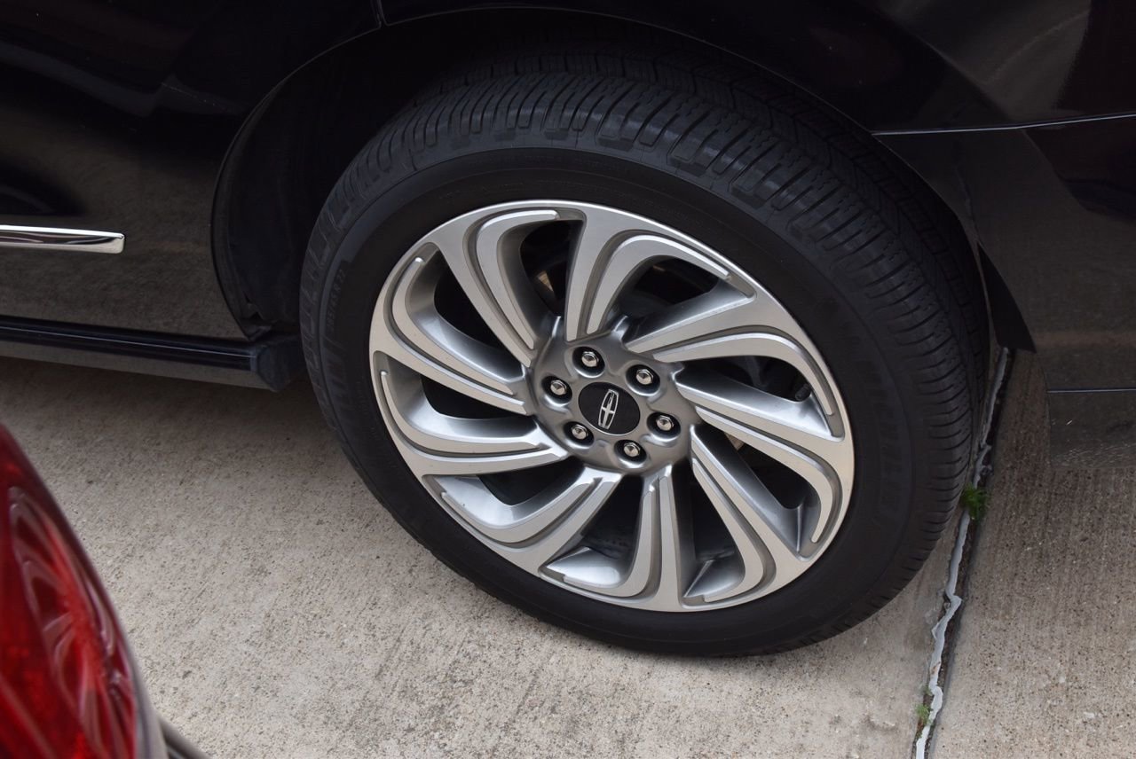 Used 2023 Lincoln Navigator Reserve image 13