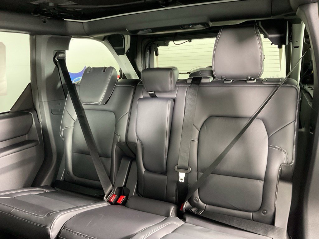 New 2026 Ford Bronco Outer Banks AWD/4WD image 16