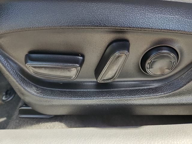 Used 2022 Toyota Camry SE FWD image 15