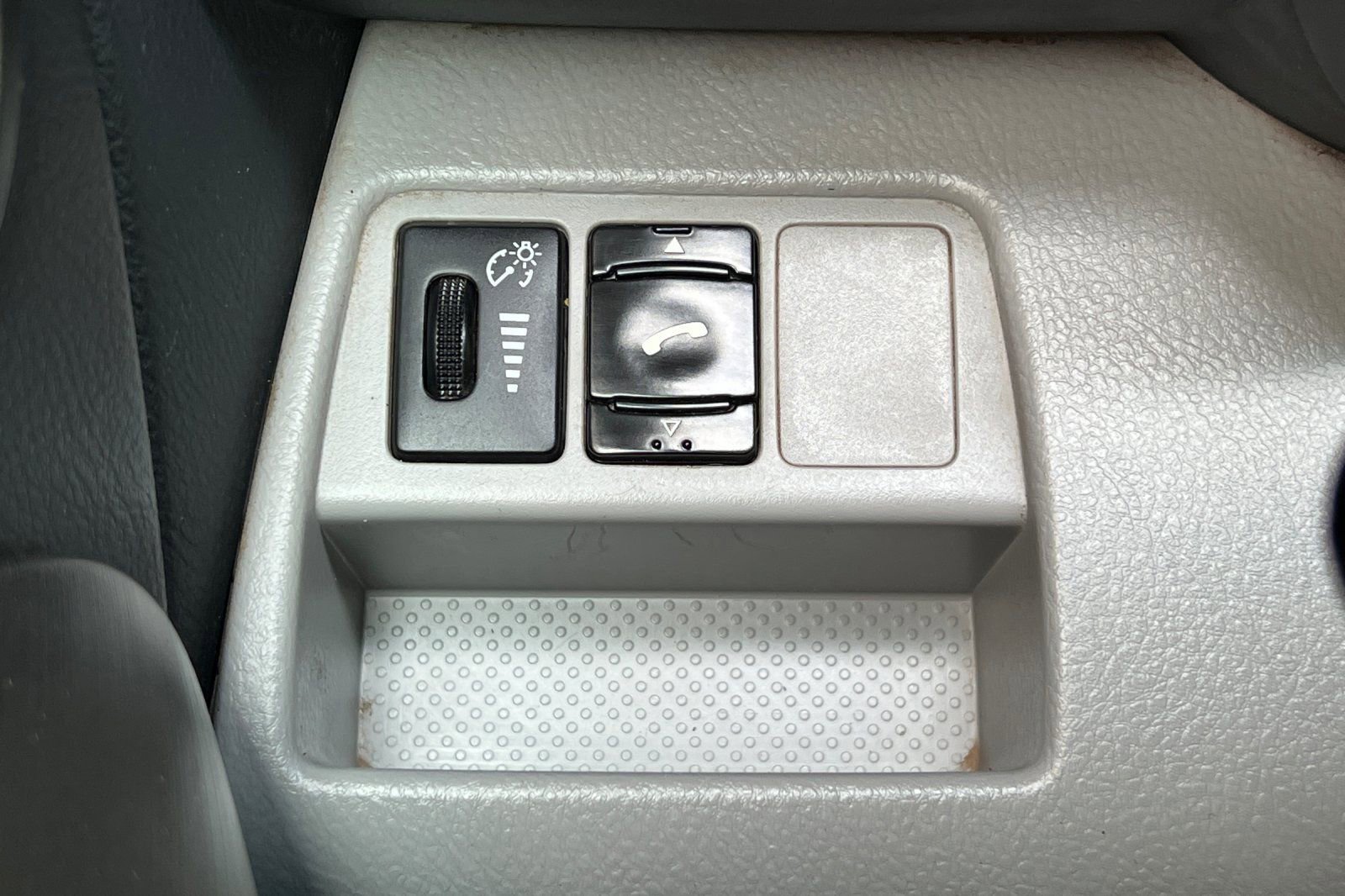 Used 2011 Toyota RAV4 4WD w/ Base L4 Extra Value Pkg image 35