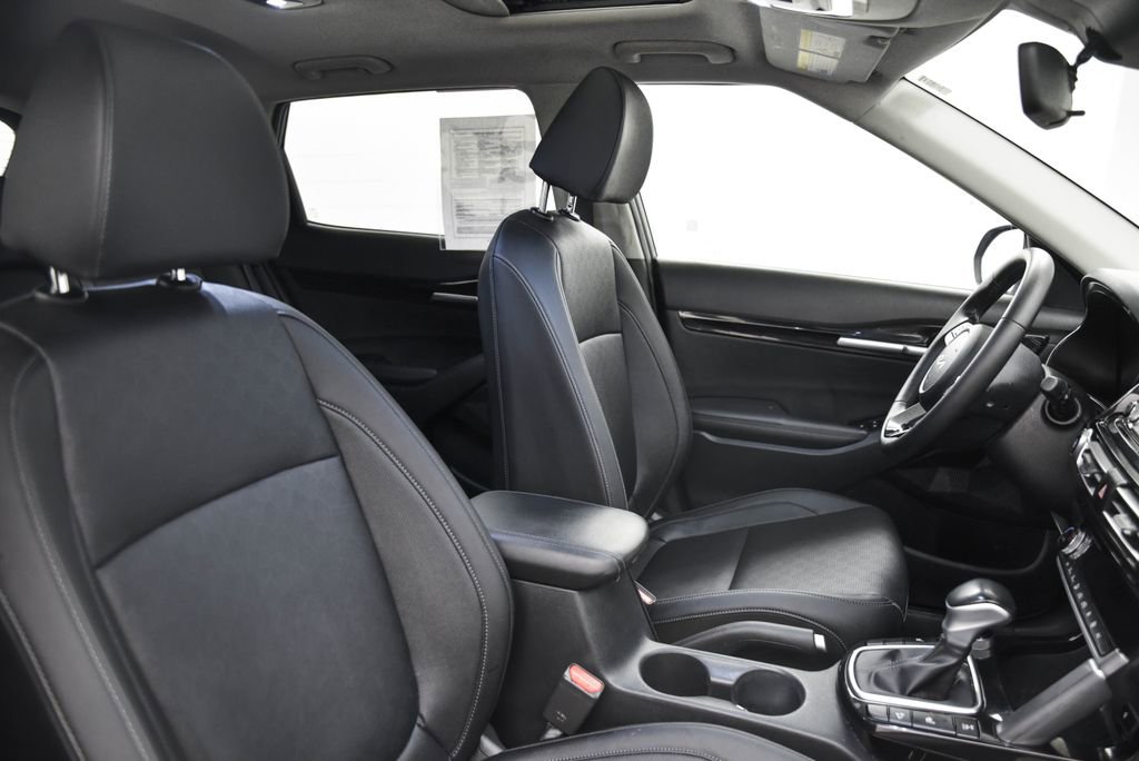 Used 2023 Kia Seltos EX image 12