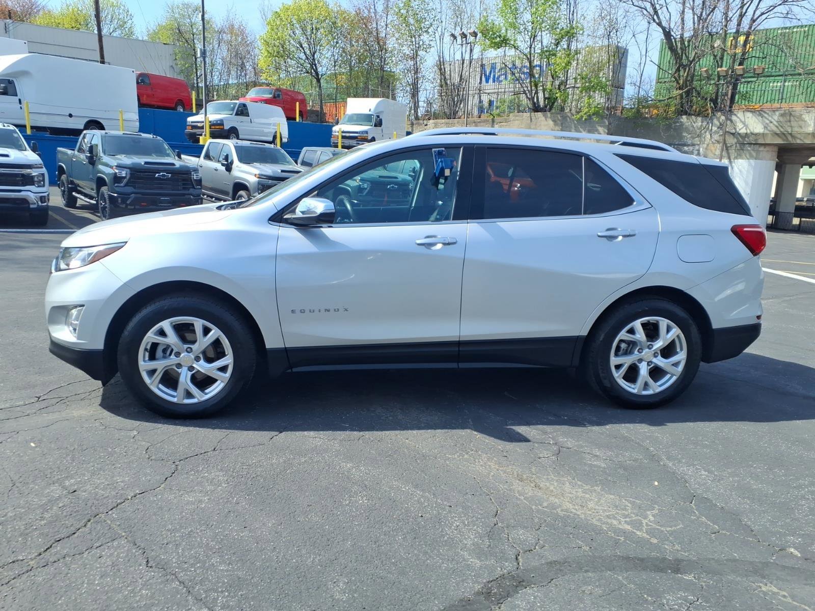 Used 2021 Chevrolet Equinox Premier AWD/4WD image 6