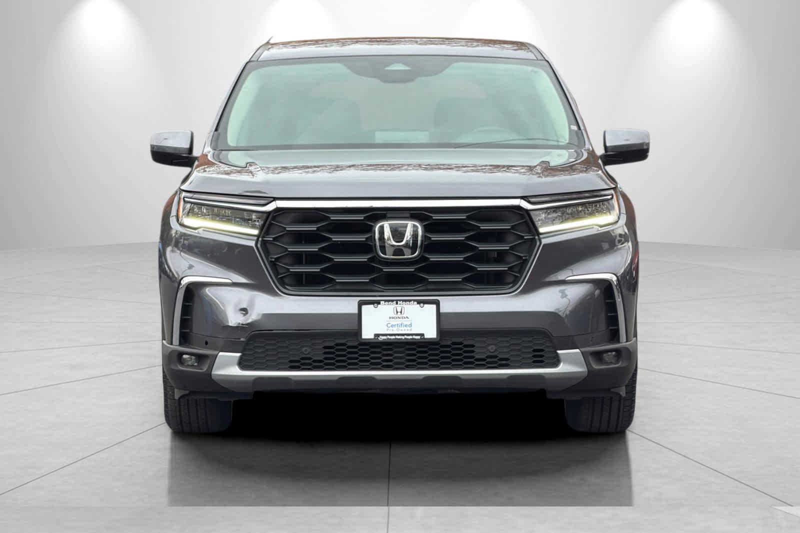 Used 2025 Honda Pilot EX-L image 10