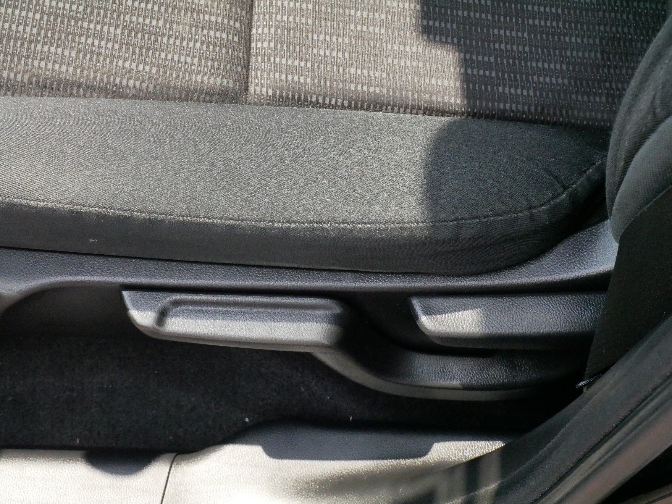 Used 2015 Honda Fit LX image 20