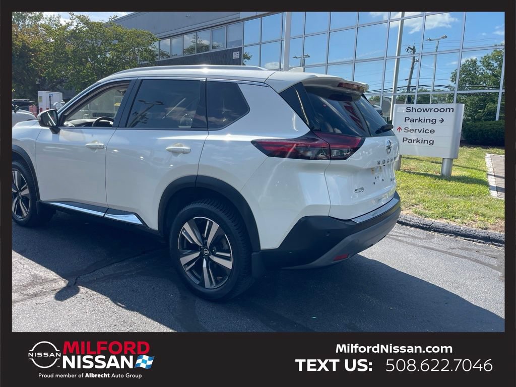 Certified 2021 Nissan Rogue SL w/ Premium Package AWD/4WD image 3