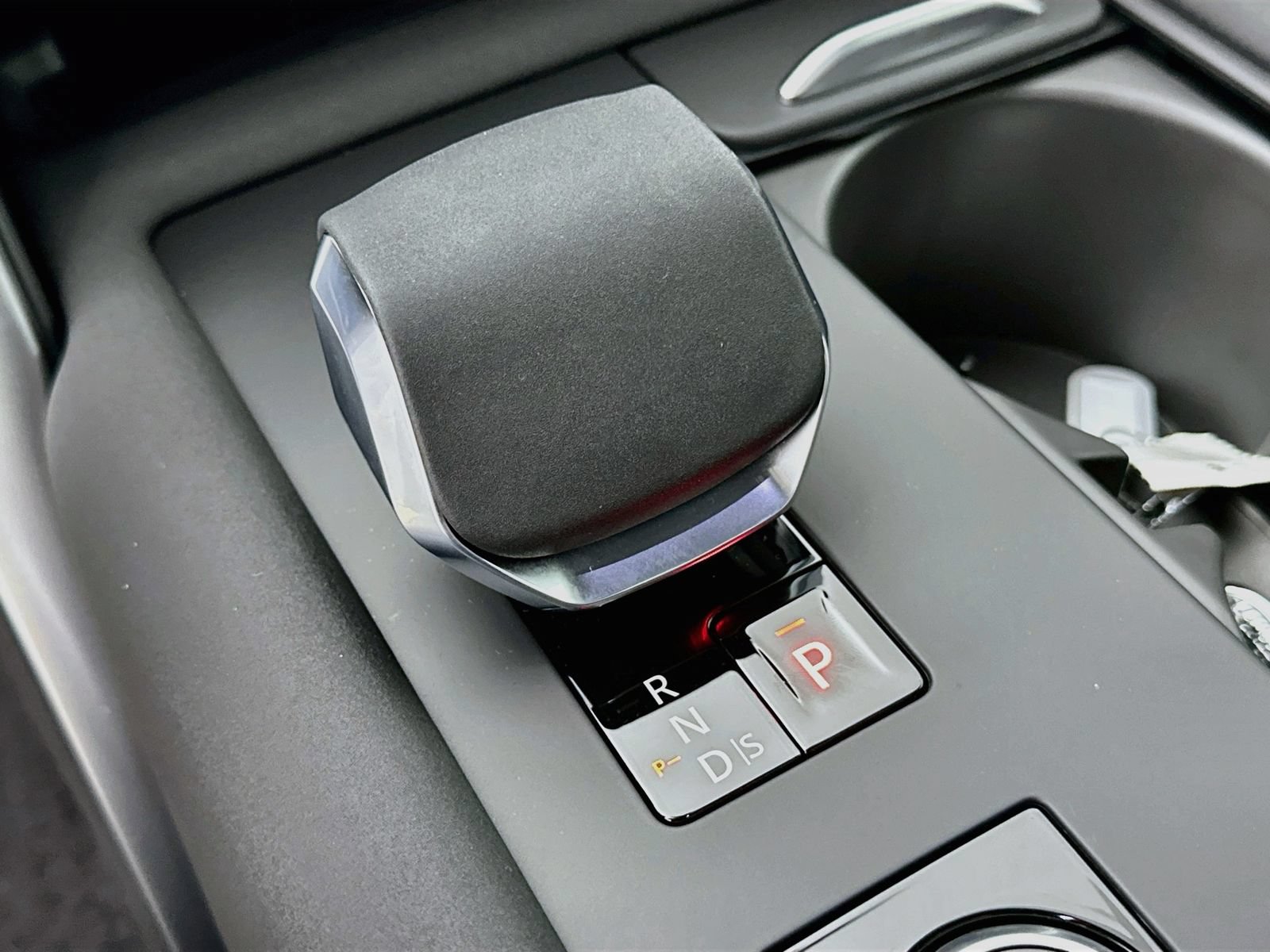 New 2026 Land Rover Discovery S AWD/4WD image 27