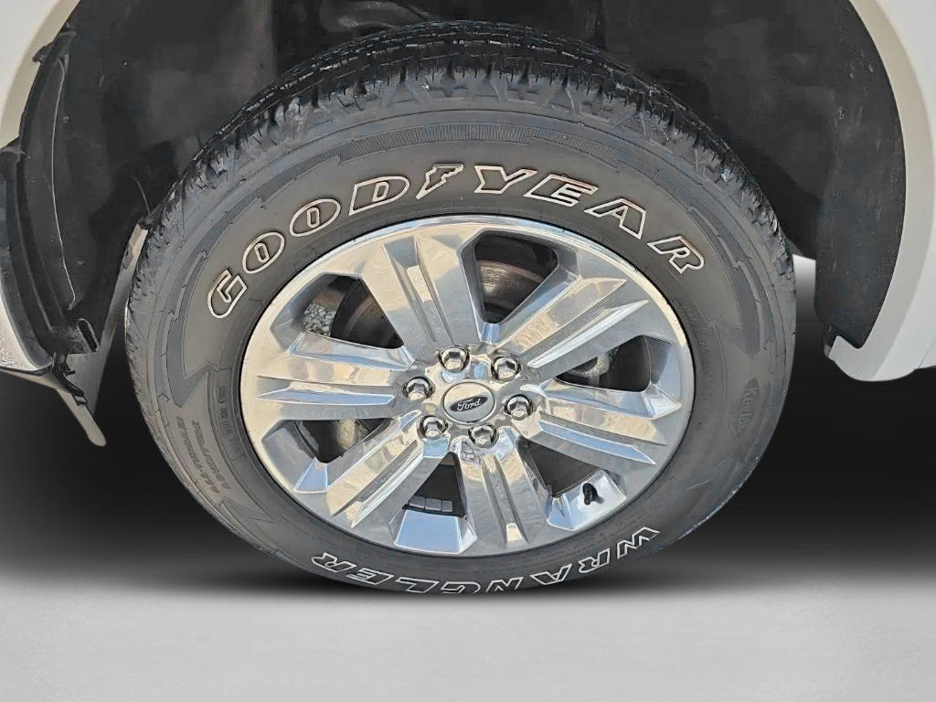 Used 2020 Ford F150 Lariat w/ Equipment Group 502A Luxury AWD/4WD image 12
