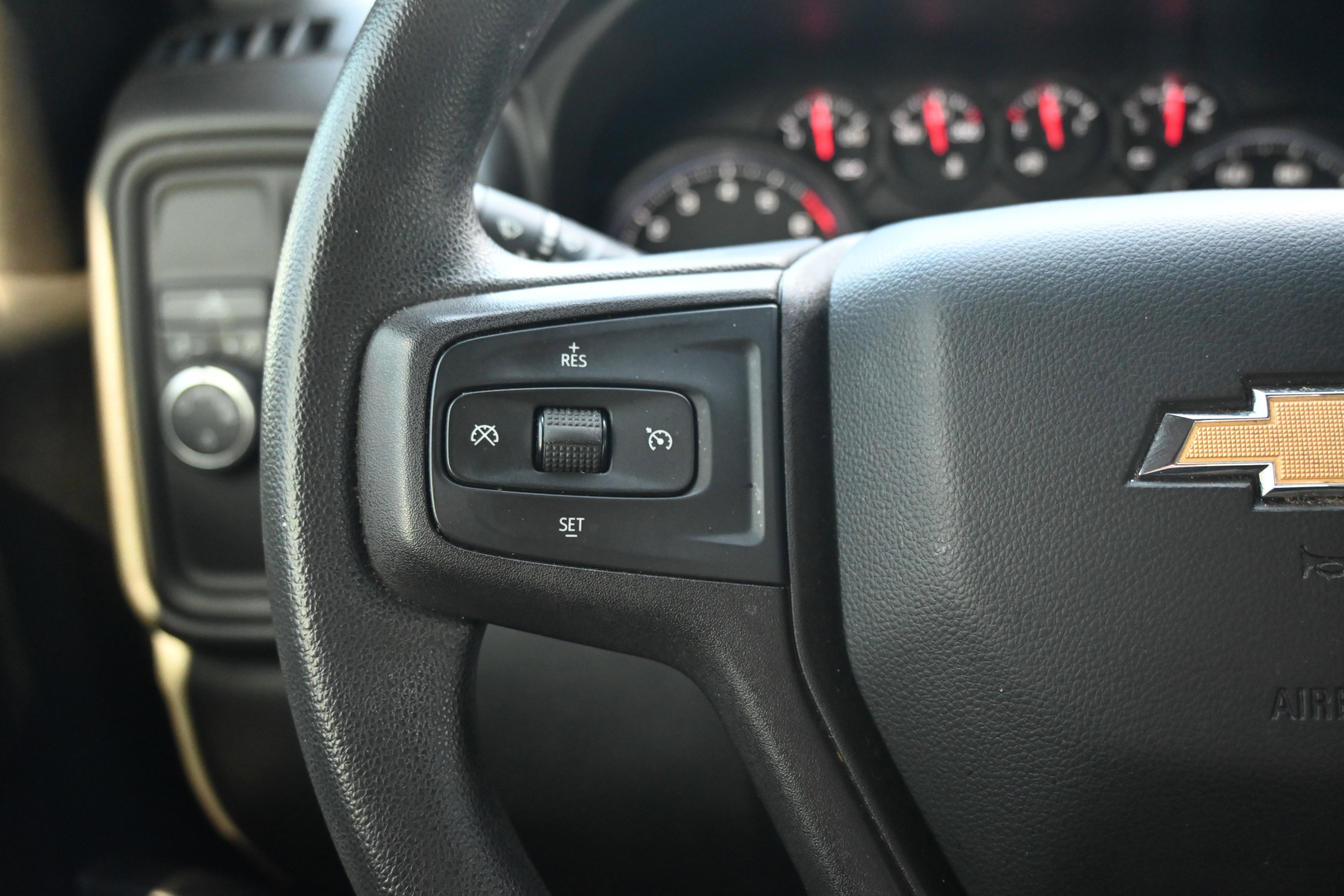 Used 2020 Chevrolet Silverado 1500 Custom w/ Custom Value Package image 27