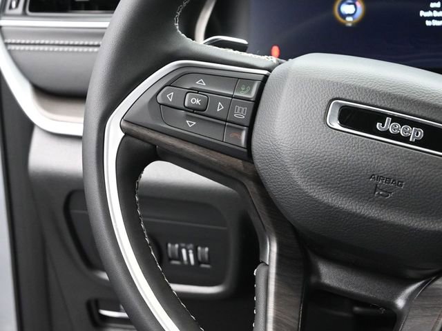 New 2025 Jeep Grand Cherokee L Limited w/ Black Appearance Package image 32