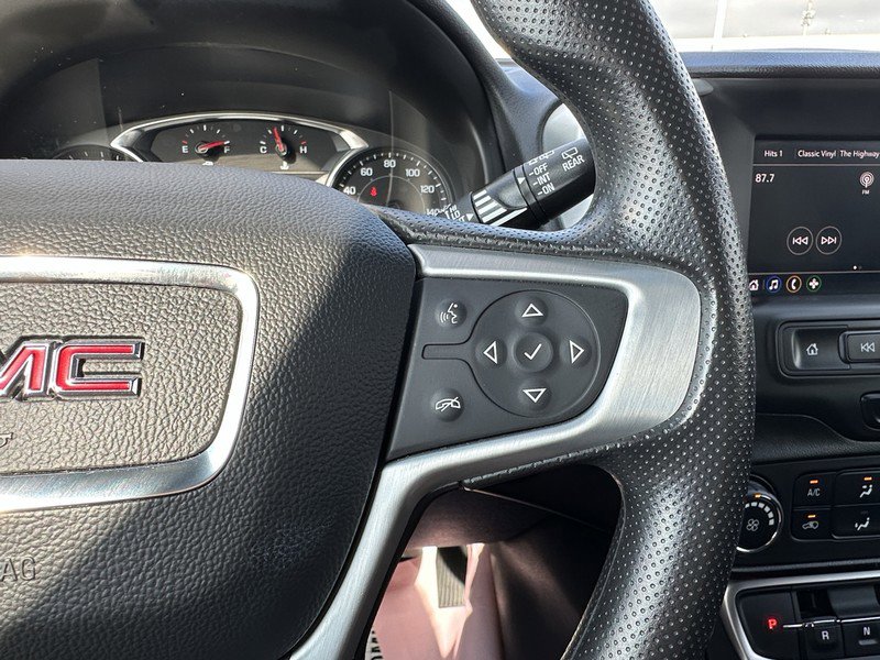Used 2022 GMC Terrain SLE image 15