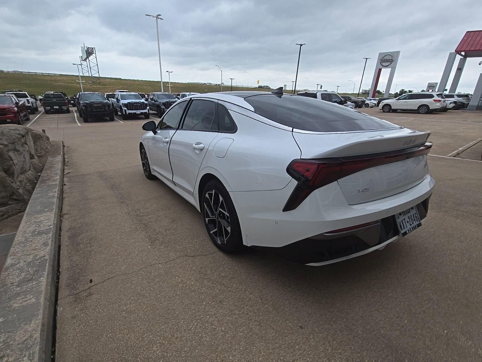 Used 2025 Kia K5 EX image 8