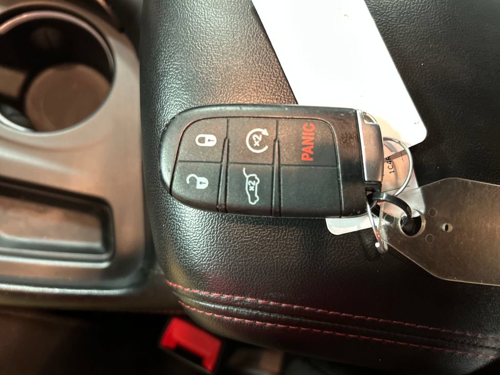 Used 2025 Dodge Durango GT AWD/4WD image 22
