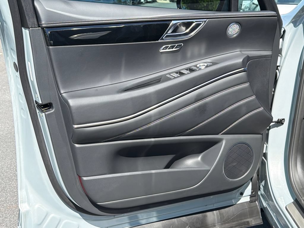 New 2027 Genesis GV80 2.5T AWD/4WD image 12