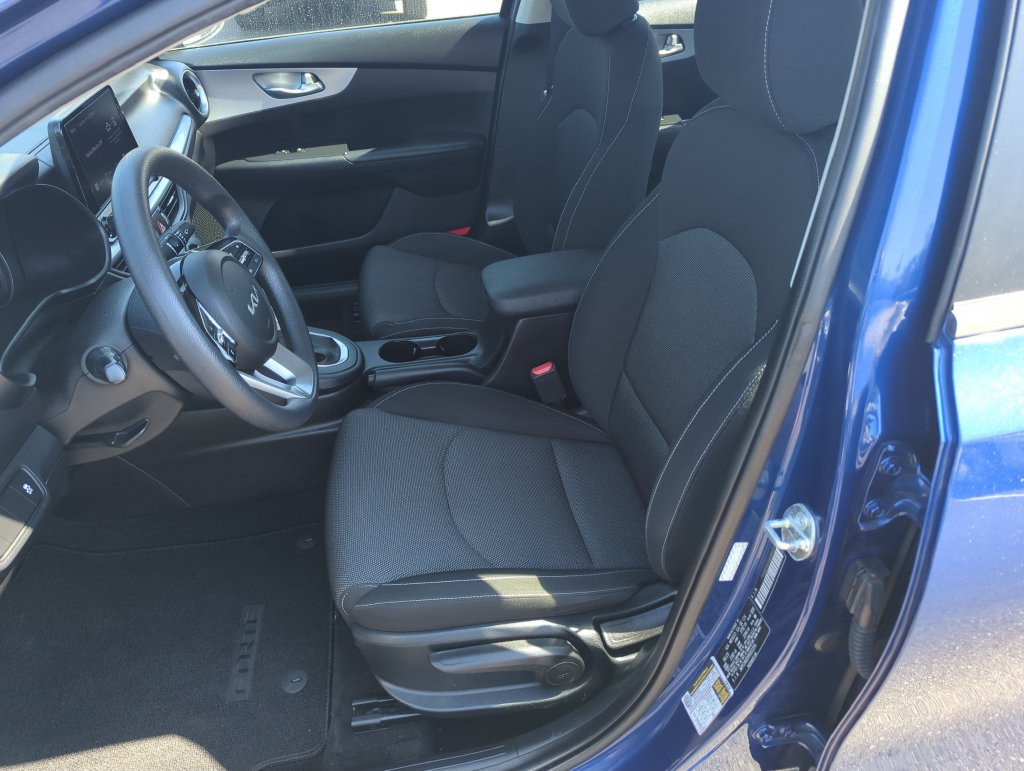 Used 2023 Kia Forte LXS FWD image 12