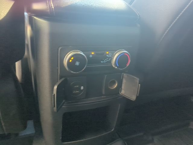 Used 2021 Ford Explorer XLT w/ Equipment Group 202A image 29