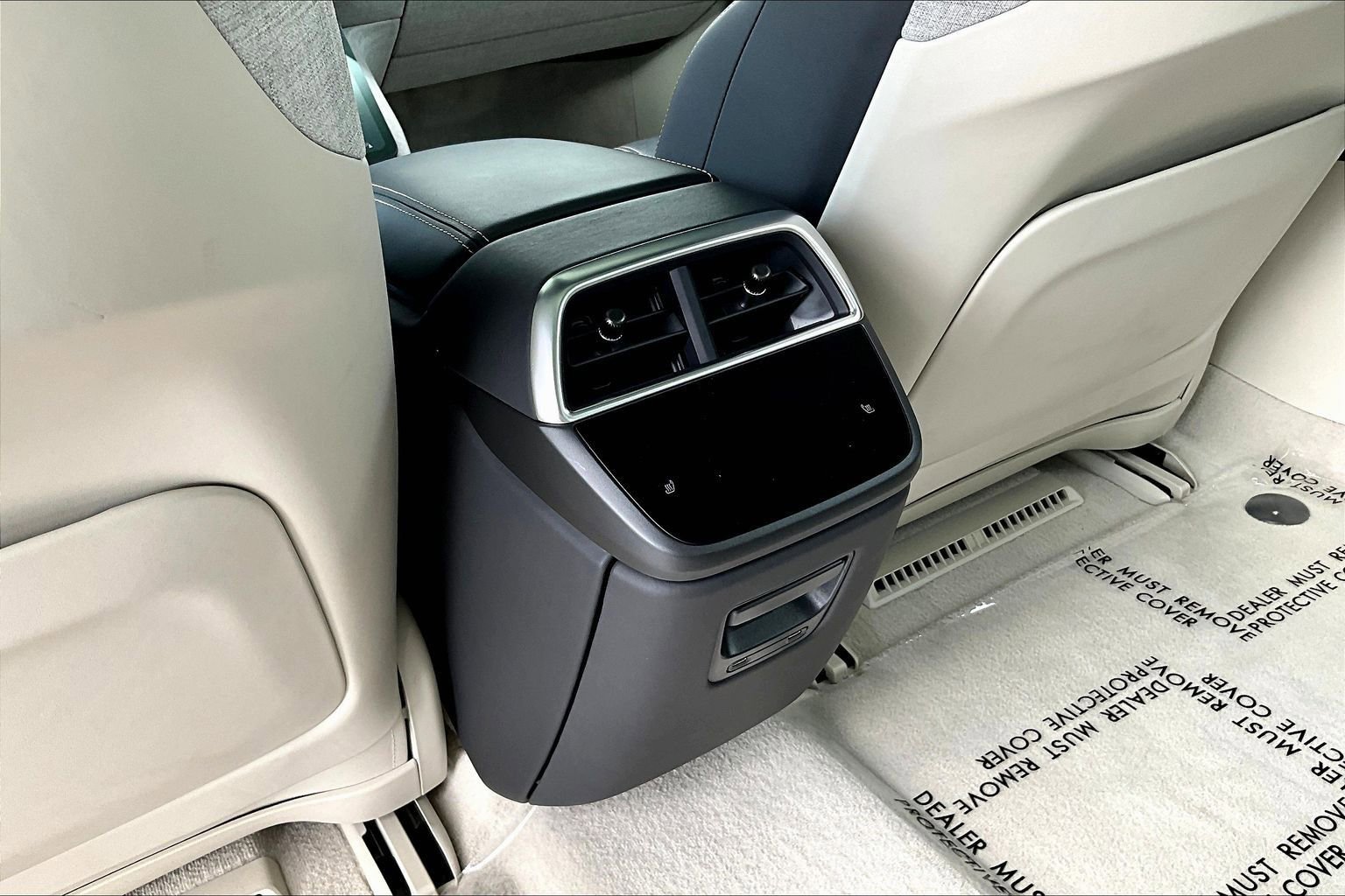 Used 2023 Lucid Air Grand Touring image 33