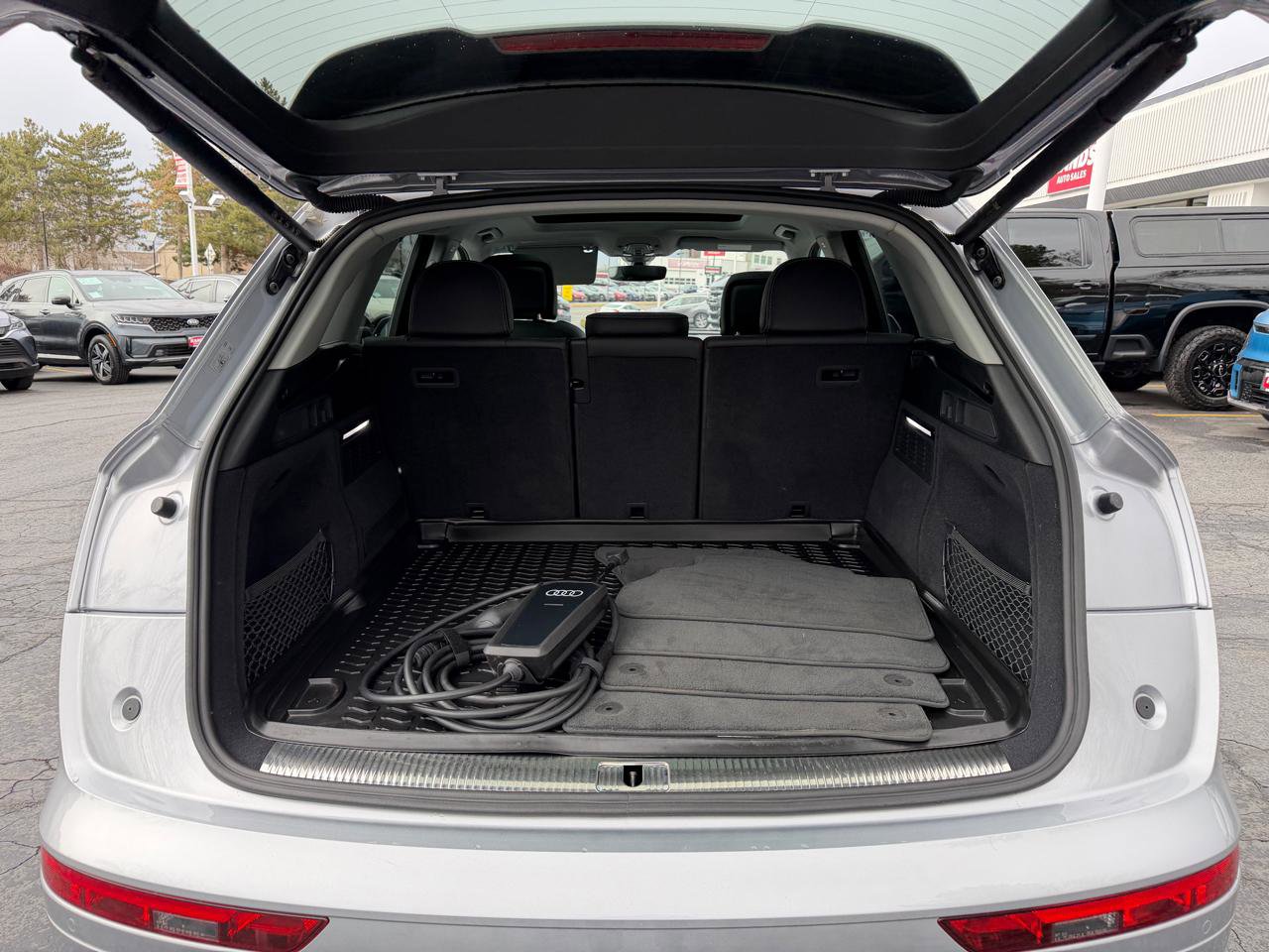 Used 2025 Audi Q5 e Premium image 9