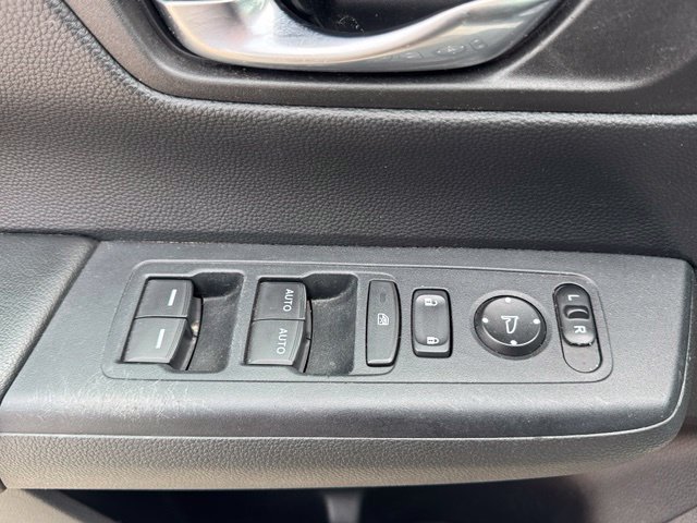 Used 2025 Honda CR-V EX image 9