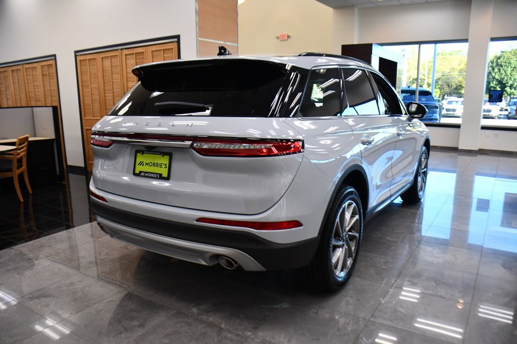 New 2026 Lincoln Corsair Premiere image 6