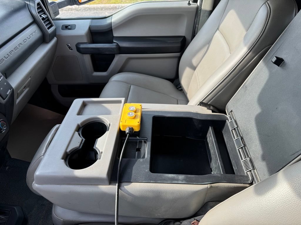 Used 2017 Ford F550 4x4 Regular Cab Super Duty image 18