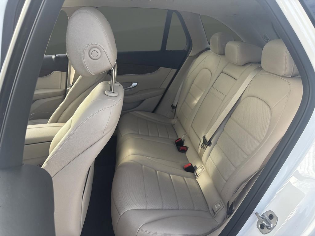 Used 2022 Mercedes-Benz GLC 300 GLC 300 image 28