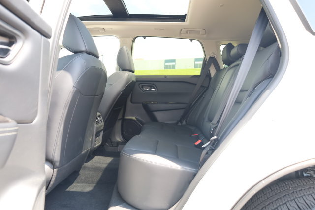Certified 2025 Nissan Rogue SL w/ Tech Package AWD/4WD image 24