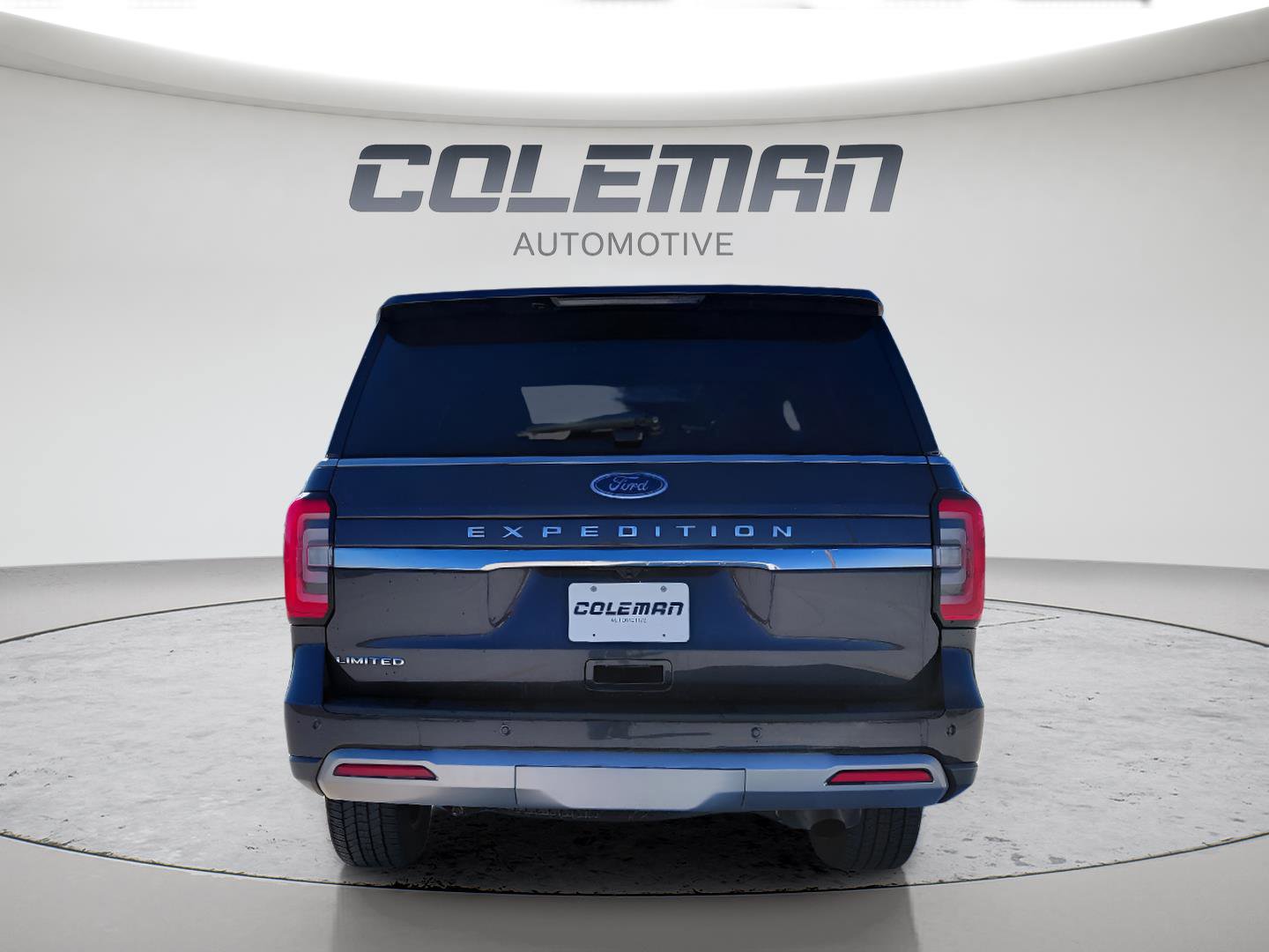 Used 2024 Ford Expedition Limited image 4
