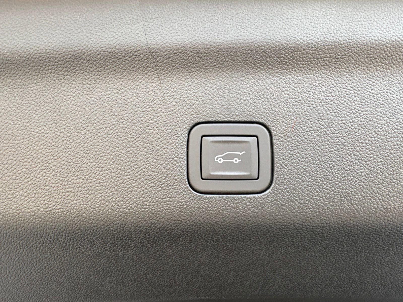 New 2026 GMC Yukon AT4 w/ AT4 Premium Package AWD/4WD image 22