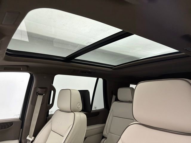 New 2026 GMC Yukon Denali w/ Denali Reserve Package image 5