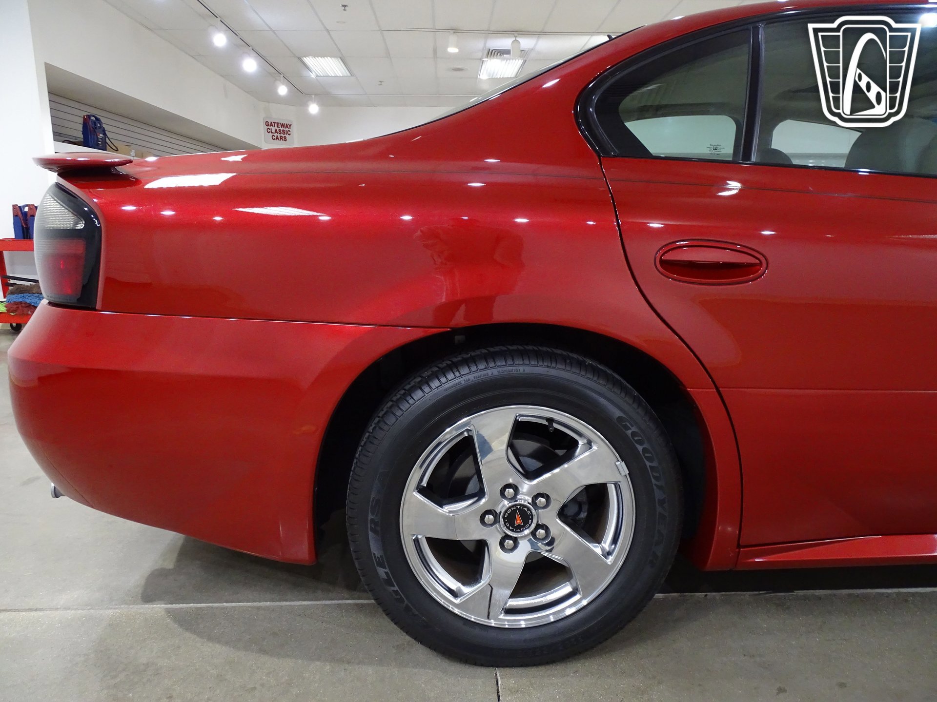 Used 2005 Pontiac Bonneville SLE w/ Premier Edition image 34