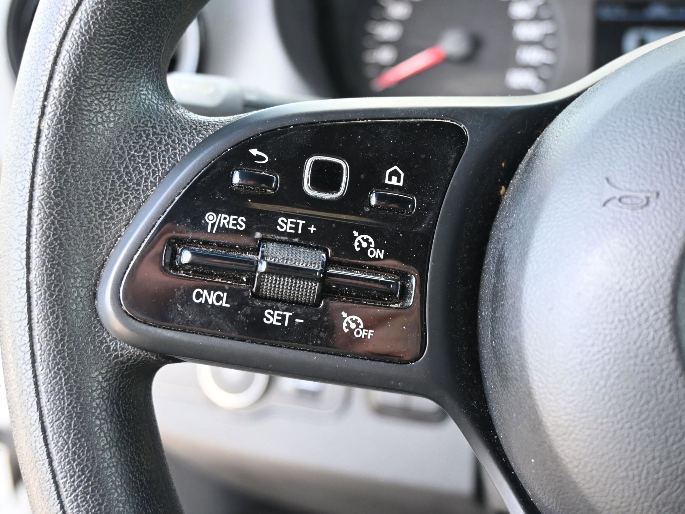 Used 2020 Mercedes-Benz Sprinter 2500 image 13