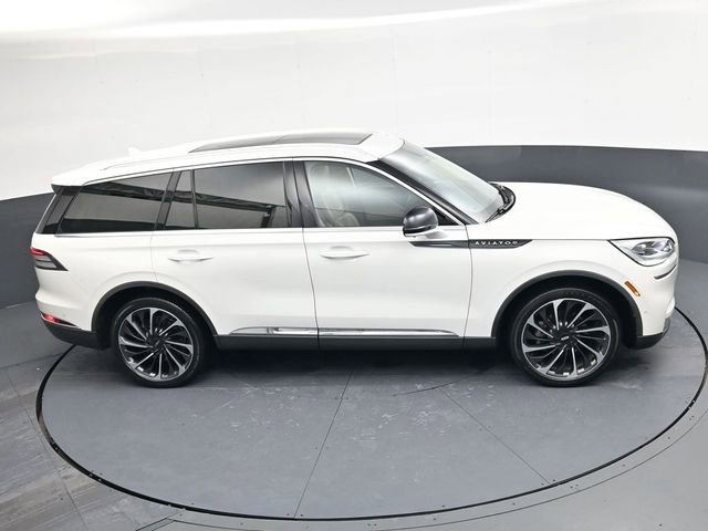 Used 2020 Lincoln Aviator Reserve w/ Equipment Group 202A image 24
