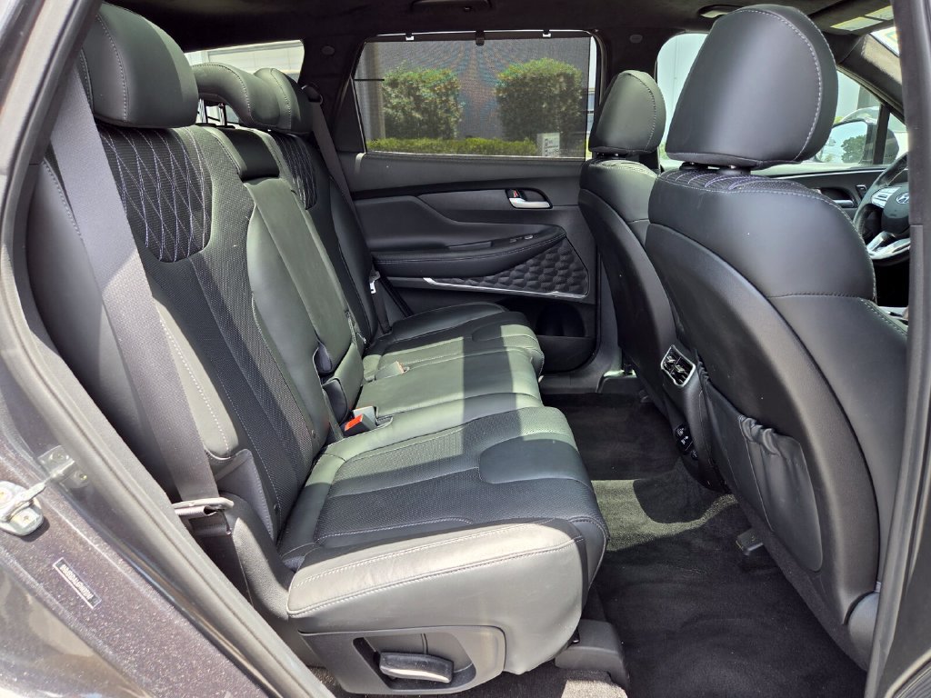Used 2023 Hyundai Santa Fe Calligraphy AWD/4WD image 19