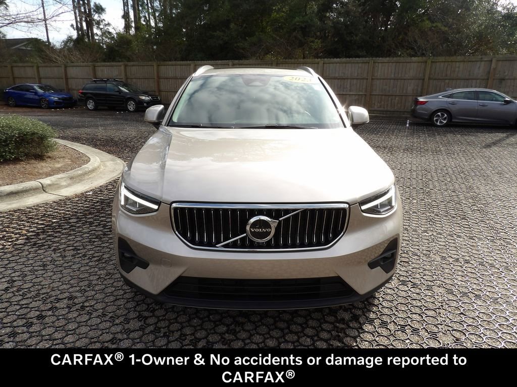 Certified 2023 Volvo XC40 B4 Plus w/ Protection Package Premier image 3