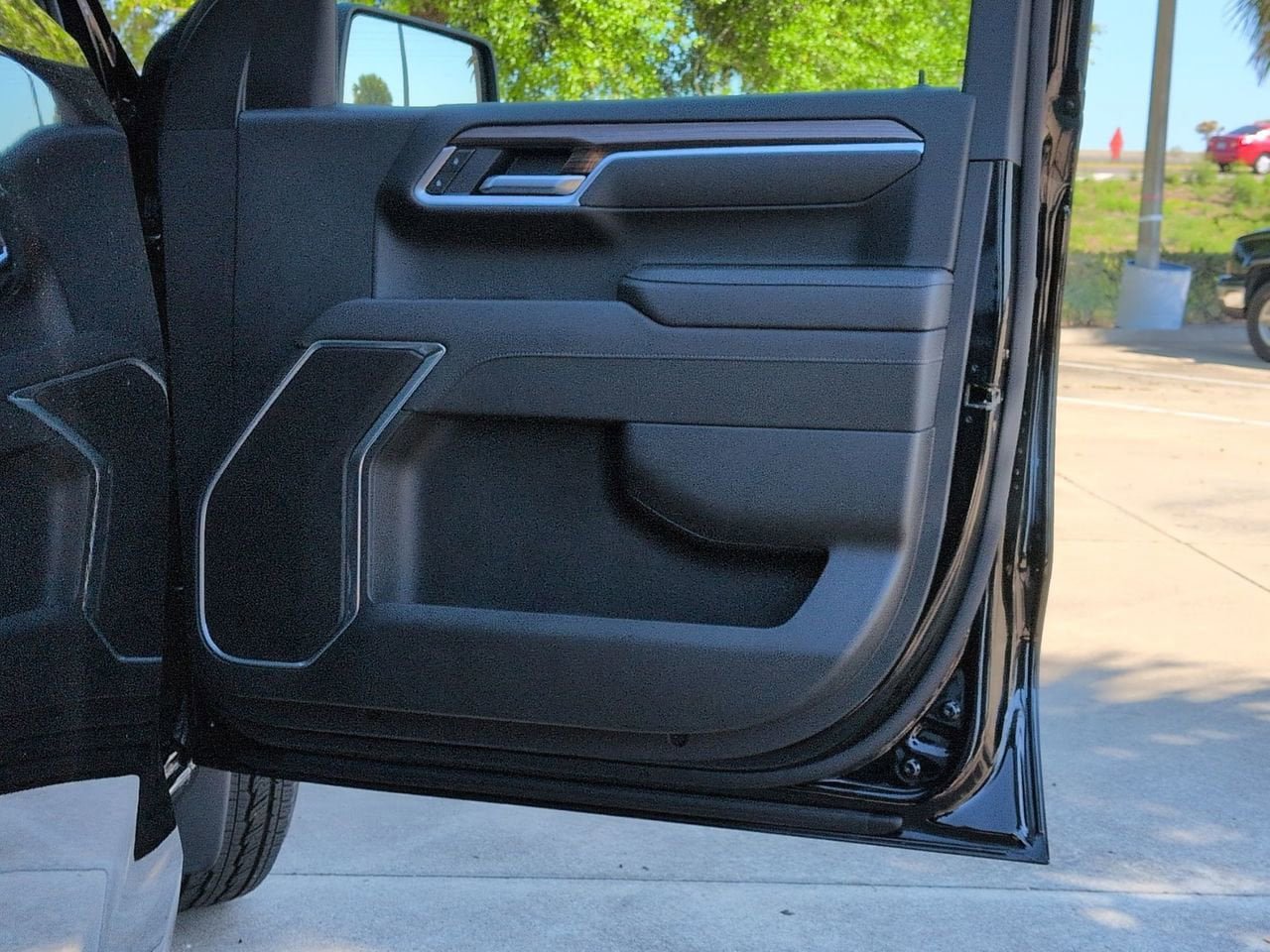 Certified 2026 Chevrolet Silverado 1500 LT RWD image 20