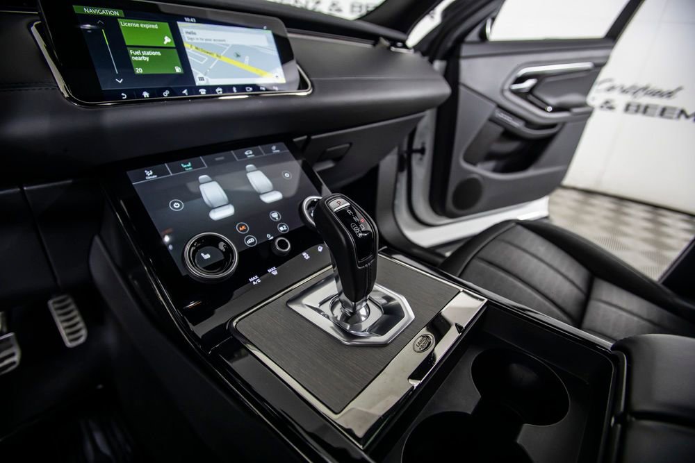 Used 2020 Land Rover Range Rover Evoque R-Dynamic HSE image 35