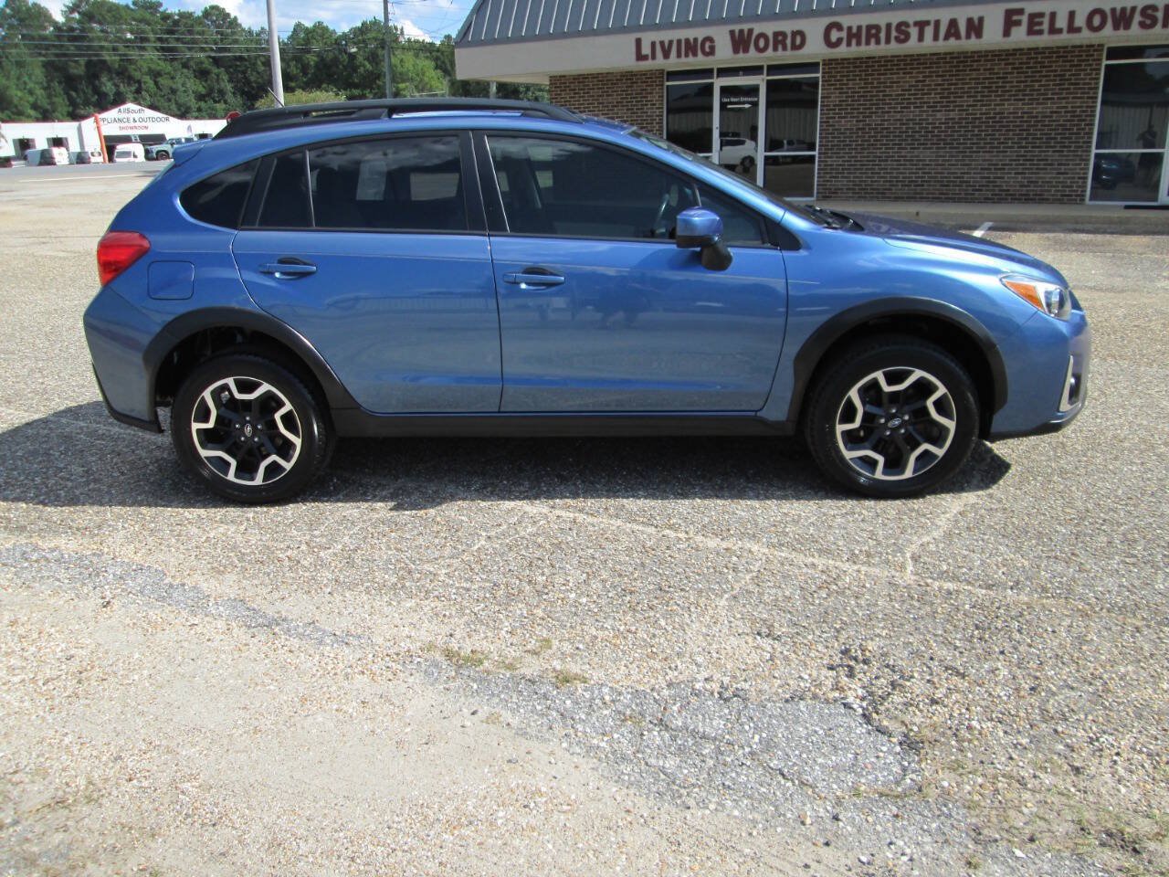 Used 2017 Subaru Crosstrek 2.0i Premium AWD/4WD image 55