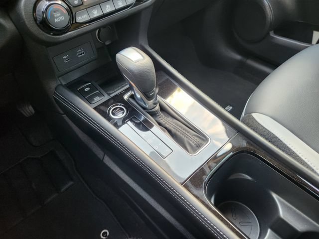 Used 2024 Nissan Kicks SR w/ SR Premium Package FWD image 20
