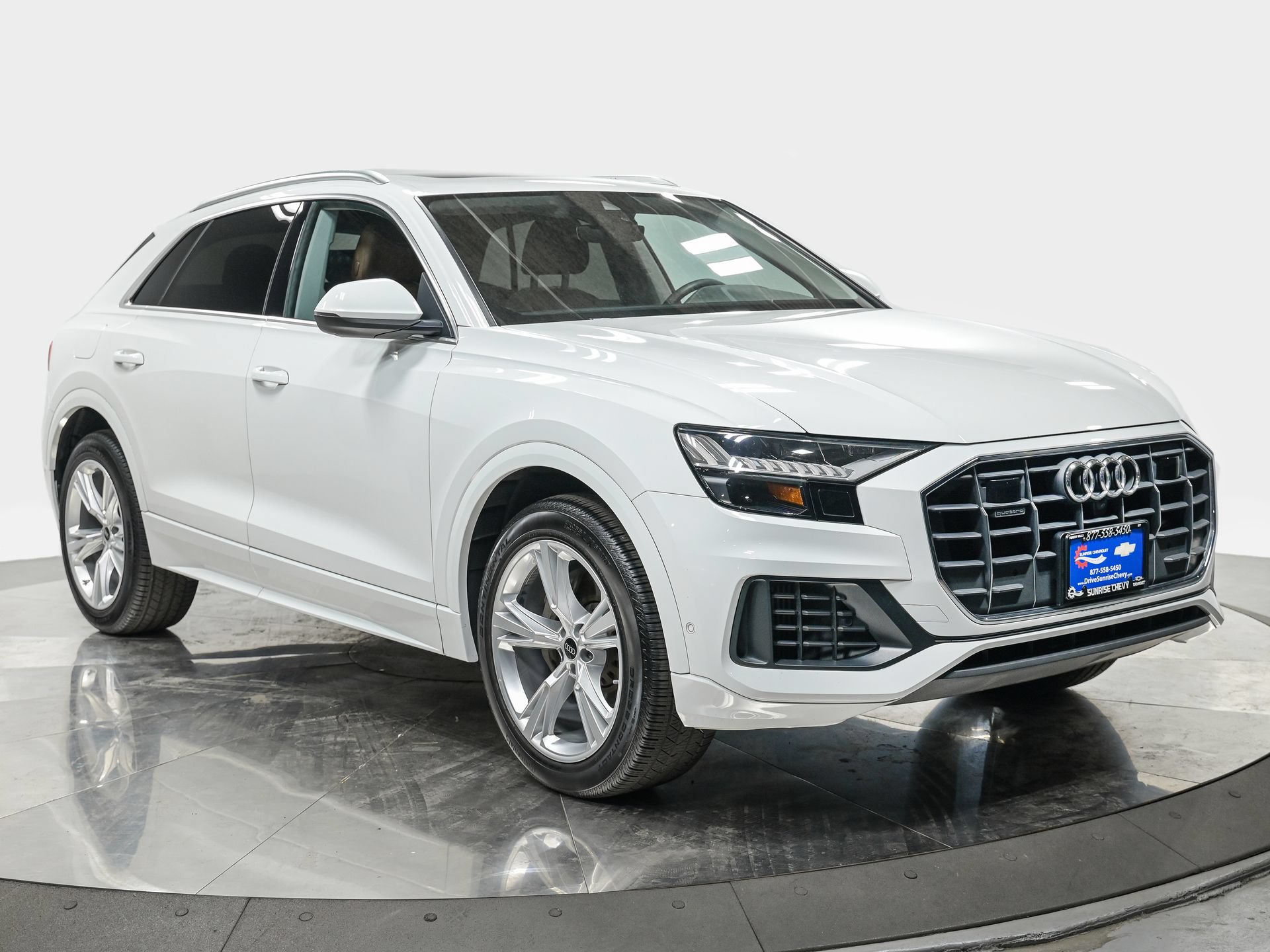 Used 2023 Audi Q8 Premium w/ Convenience Package AWD/4WD image 9