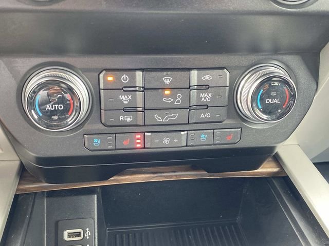 Certified 2019 Ford F150 Lariat w/ Equipment Group 502A Luxury AWD/4WD image 27
